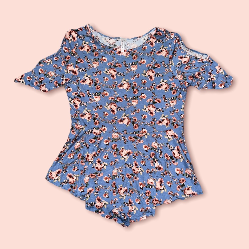 Womens Peplum Cold Shoulder Top 1X